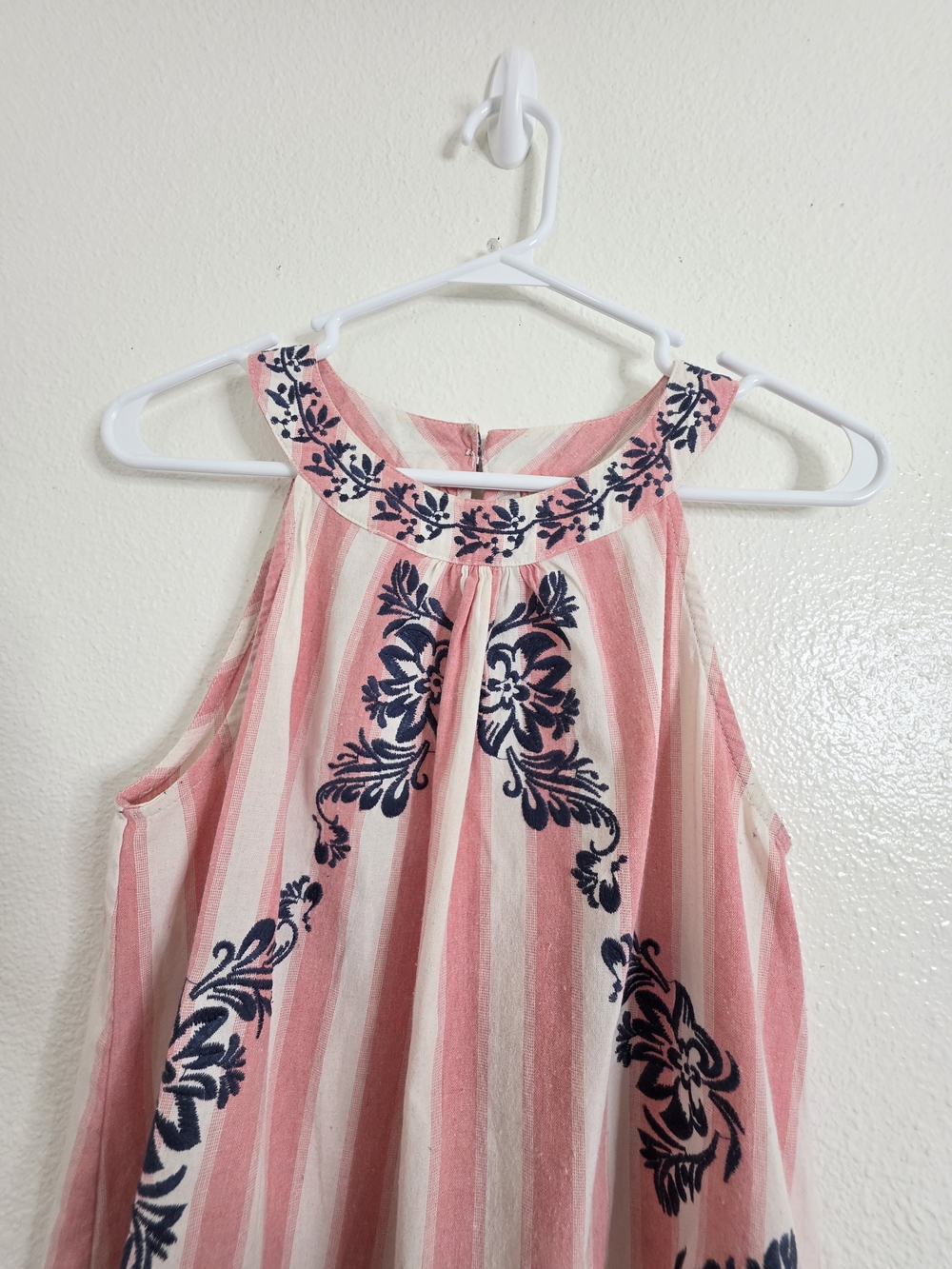 Love Brand Womens Pink Striped Embroidered Halter Tank Top Small - Picture 2 of 11